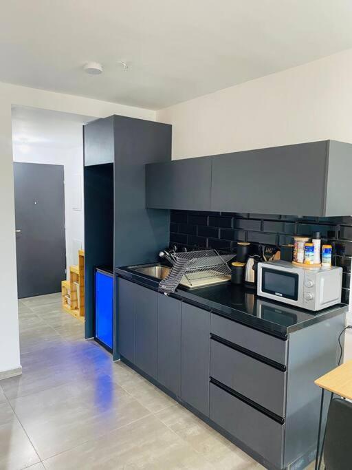 Lovely Flat In The Center 36 Leilighet Tel Aviv Eksteriør bilde