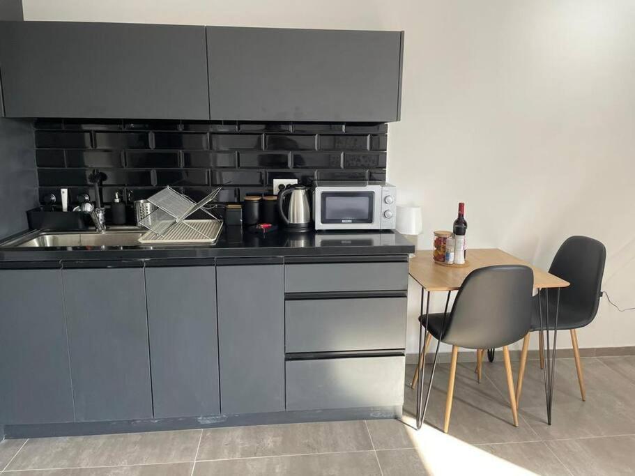 Lovely Flat In The Center 36 Leilighet Tel Aviv Eksteriør bilde